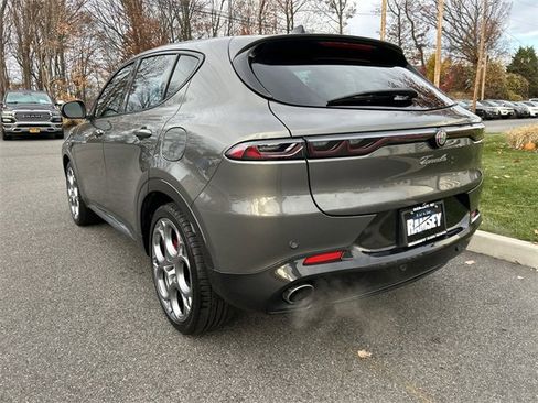 Used 2024 Alfa Romeo Tonale Veloce w/ Premium Interior Package image 6