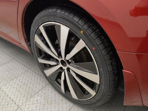 Used 2021 Nissan Altima 2.5 SR w/ SR Premium Package image 31