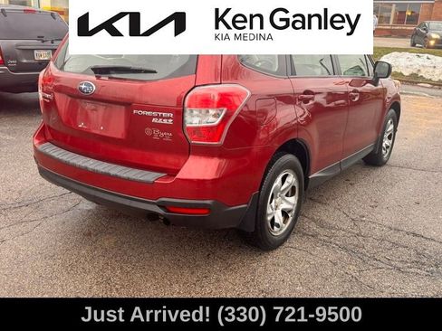 Used 2014 Subaru Forester 2.5i image 5