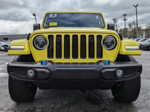 Used 2023 Jeep Wrangler Unlimited Sahara w/ Cold Weather Group AWD/4WD image 4