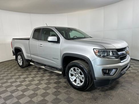 Used 2018 Chevrolet Colorado LT w/ LT Convenience Package image 9