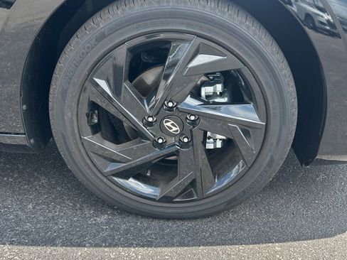 New 2026 Hyundai Elantra SEL Sport Premium FWD image 9