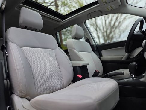 Used 2016 Subaru Forester 2.5i Premium w/ All-Weather Package AWD/4WD image 25