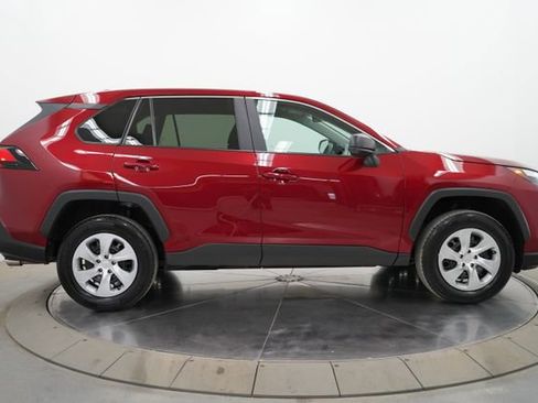 Used 2023 Toyota RAV4 LE AWD/4WD image 8