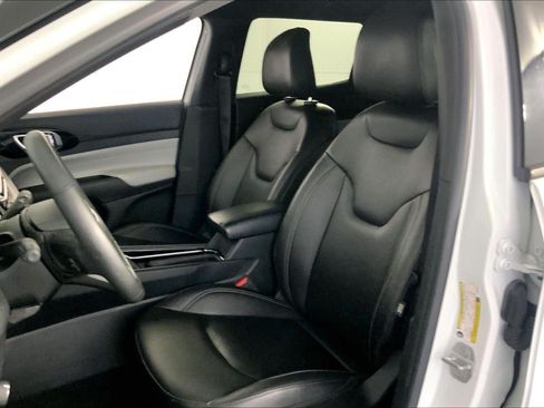 Used 2025 Jeep Compass Limited AWD/4WD image 22