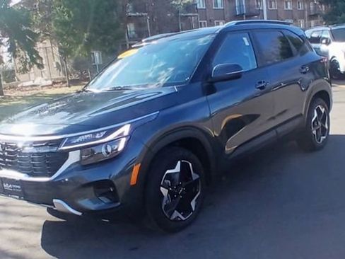 Certified 2025 Kia Seltos S image 7