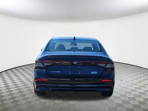 Used 2024 Honda Accord Touring image 10
