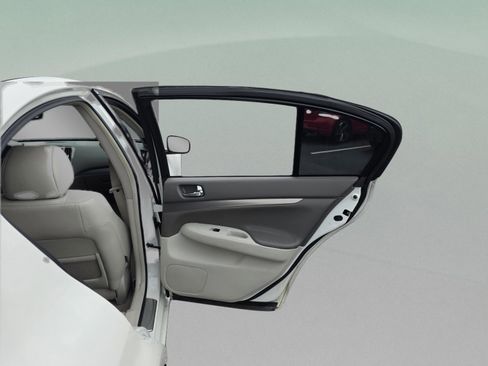 Used 2011 INFINITI G37 x w/ Premium Pkg image 21
