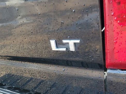 Used 2024 Chevrolet Silverado 2500 LT image 5