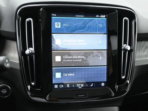 New 2025 Volvo XC40 B5 Ultra w/ Climate Package image 13