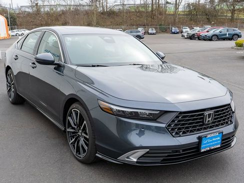 New 2026 Honda Accord Touring image 4