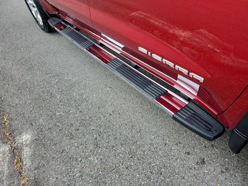 Used 2020 GMC Sierra 1500 SLT image 12