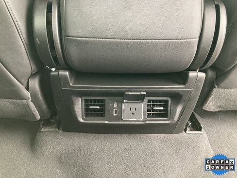 Used 2024 GMC Sierra 1500 SLT image 38