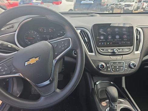 Used 2024 Chevrolet Malibu LT image 9
