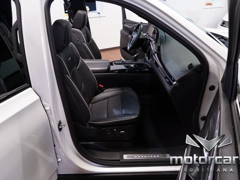 Used 2023 Cadillac Escalade Sport w/ LPO, ONYX Package AWD/4WD image 30