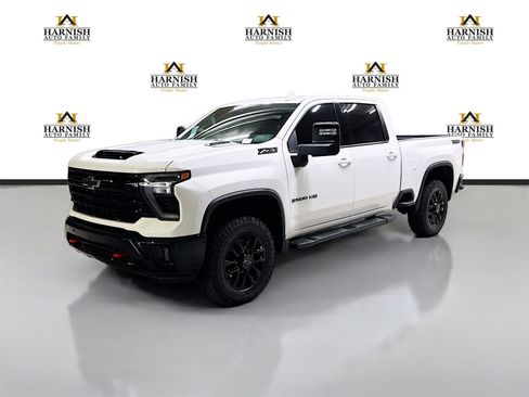 Used 2025 Chevrolet Silverado 2500 LTZ w/ Trail Boss Package image 1