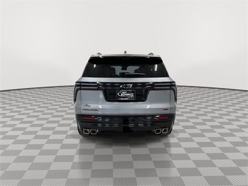New 2026 Chevrolet Traverse RS w/ LPO, Floor Liner Package image 9