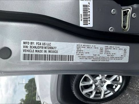 Used 2022 Jeep Compass Latitude AWD/4WD image 19