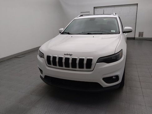 Used 2019 Jeep Cherokee Latitude Plus w/ Comfort/Convenience Group FWD image 15