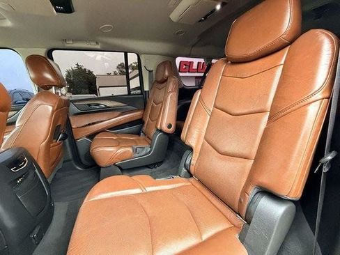Used 2015 Cadillac Escalade ESV Luxury AWD/4WD image 19