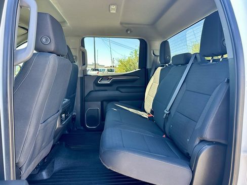 Used 2022 Chevrolet Silverado 1500 LT image 11