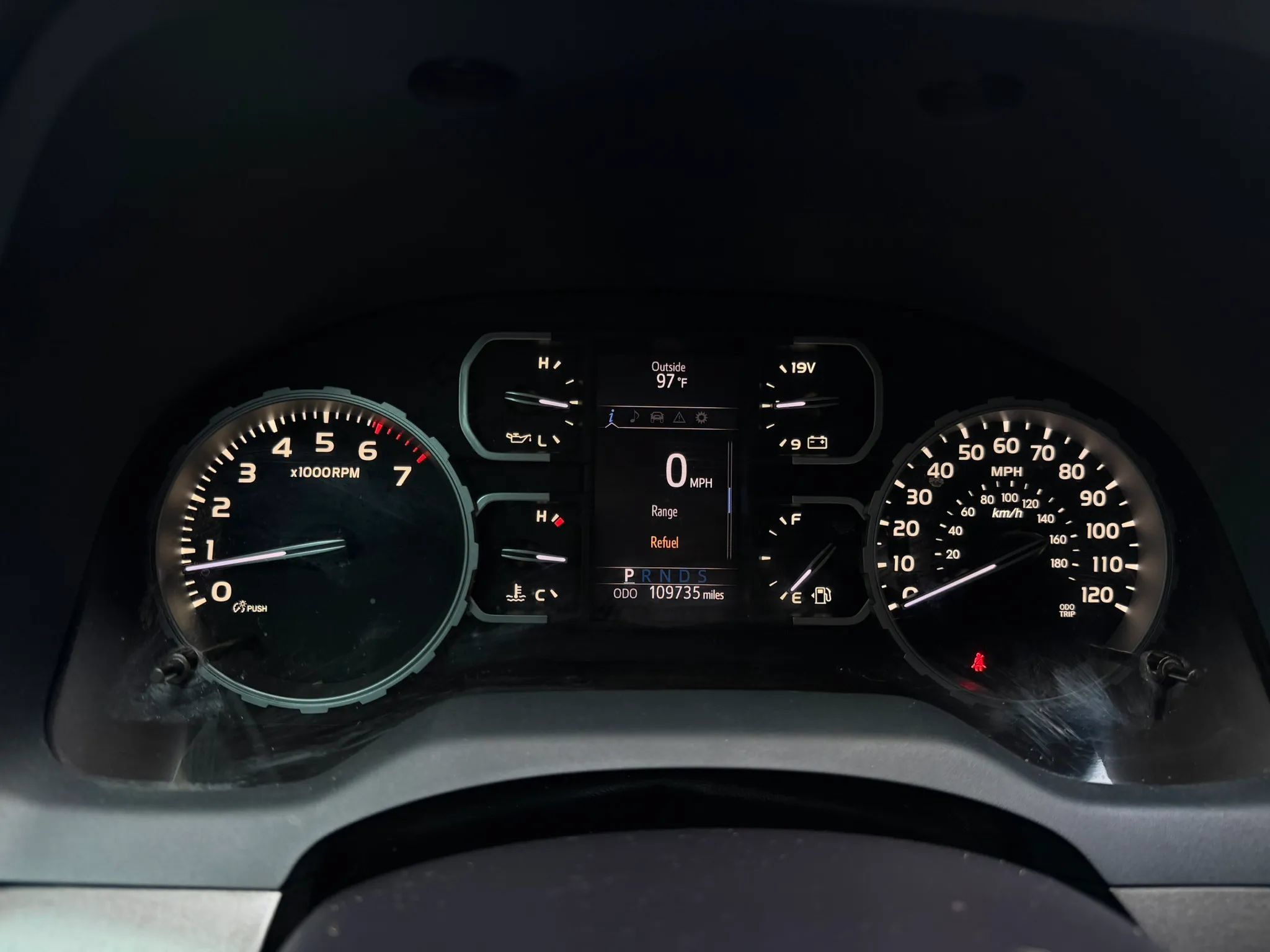 Used 2020 Toyota Tundra SR5 w/ SR5 Upgrade Package AWD/4WD image 25
