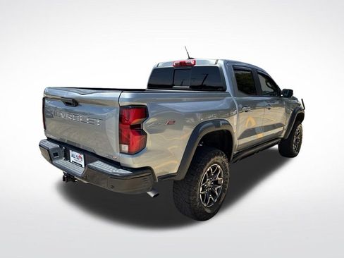 Used 2023 Chevrolet Colorado ZR2 w/ ZR2 Convenience Package III AWD/4WD image 7