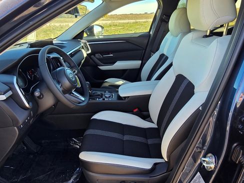 New 2026 MAZDA CX-50 AWD 2.5 S w/ Preferred Pkg image 11