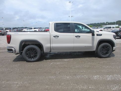 New 2026 GMC Sierra 1500 Pro w/ Graphite Edition AWD/4WD image 3