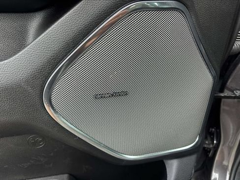New 2026 RAM 1500 Laramie AWD/4WD image 9