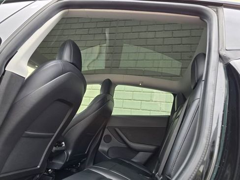 Used 2021 Tesla Model Y Long Range image 23