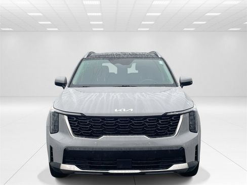 Used 2025 Kia Sorento S w/ Panoramic Sunroof Package image 2
