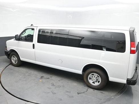Used 2024 Chevrolet Express 3500 LS RWD image 27