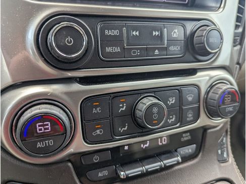 Used 2018 Chevrolet Tahoe Premier AWD/4WD image 25