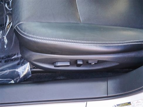 Used 2016 INFINITI Q50 Hybrid w/ Technology Package image 19