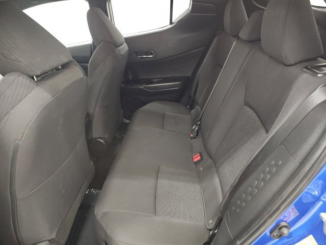 Used 2018 Toyota C-HR XLE FWD image 30