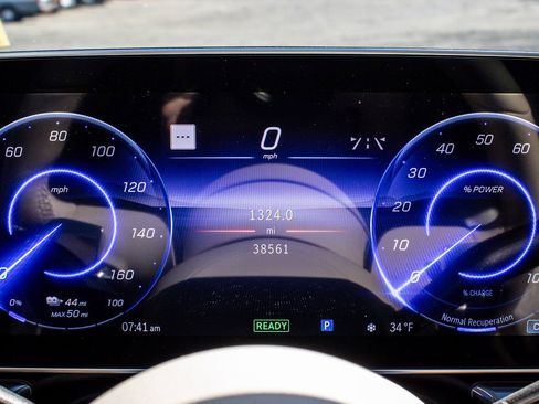 Used 2022 Mercedes-Benz EQS 450+ Sedan image 16