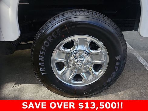 Used 2024 RAM 2500 Tradesman w/ Chrome Appearance Group image 28