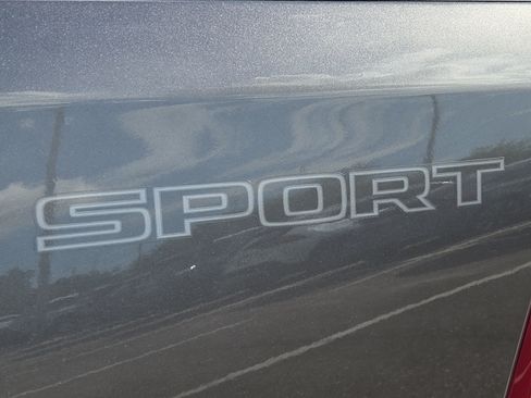 Used 2023 RAM 1500 Laramie AWD/4WD image 7