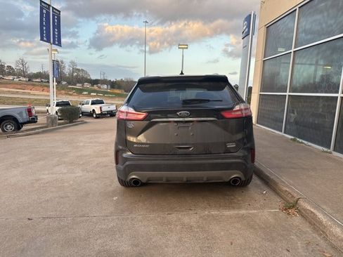 Used 2020 Ford Edge SEL w/ Convenience Package image 7