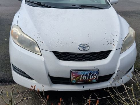 Used 2009 Toyota Matrix image 1