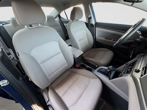 Used 2017 Hyundai Elantra SE FWD image 21