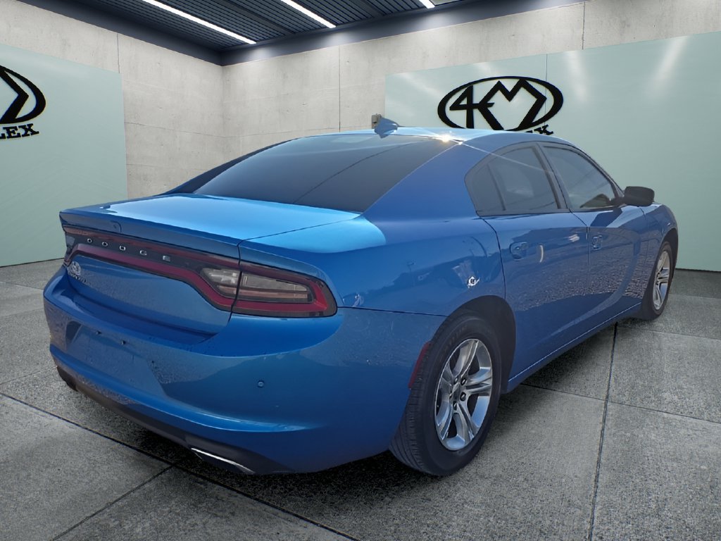 Used 2023 Dodge Charger SXT RWD image 3