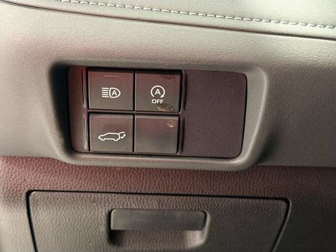 Certified 2026 Toyota Highlander XLE AWD/4WD image 10