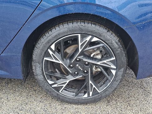 Used 2025 Kia K5 GT-Line w/ GT-Line Premium Package image 8