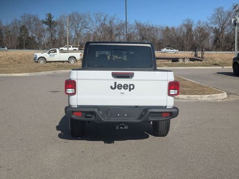 New 2026 Jeep Gladiator Sport image 4