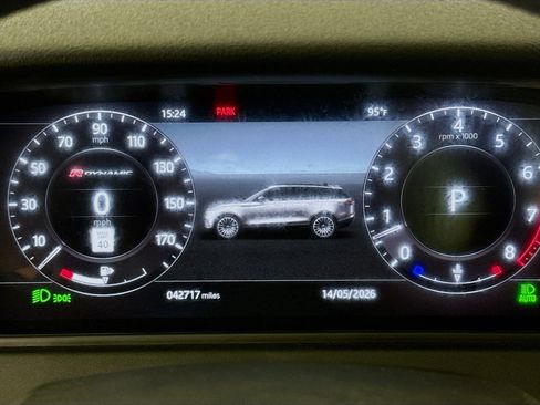 Used 2019 Land Rover Range Rover Velar R-Dynamic SE AWD/4WD image 16