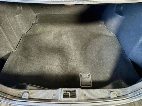 Used 2006 Mercedes-Benz C 350 Sedan image 23