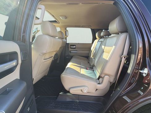 Used 2014 Toyota Sequoia Limited image 24