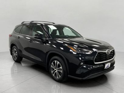 Used 2022 Toyota Highlander XLE